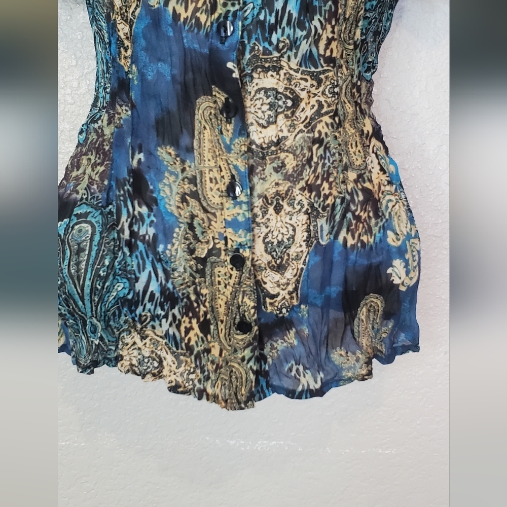 Elegant Blue Paisley Women's Top - Picture 2 of 9